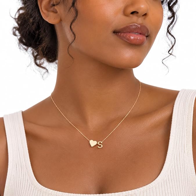 Turandoss Heart Initial Necklace for Girls Women, 18K Gold Plated Jewelry Dainty Heart Letter A-Z Necklace, 16+2.5 Inch Chain, Teen Girl Gifts Trendy Stuff, Birthday Gifts for Daughter Granddaughter